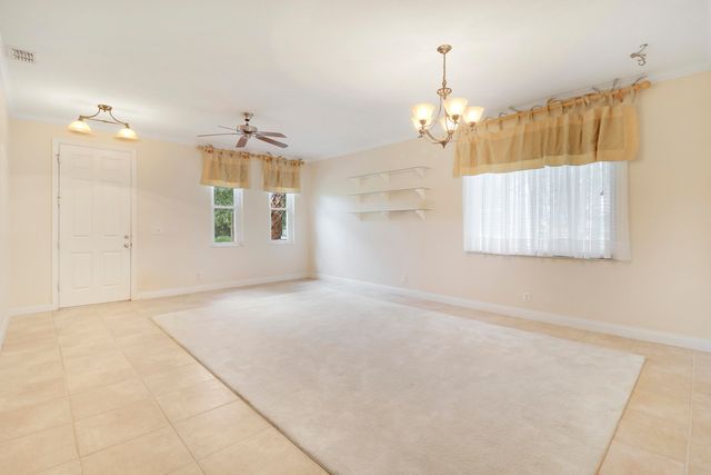 1845 Pointe West Way, Vero Beach, FL 32966