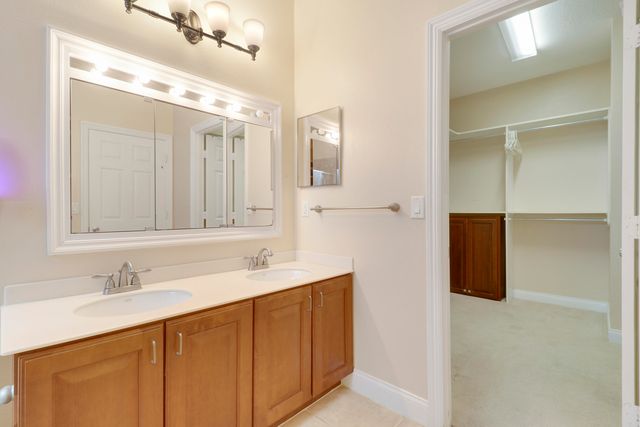 1845 Pointe West Way, Vero Beach, FL 32966
