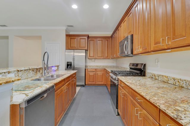 1845 Pointe West Way, Vero Beach, FL 32966