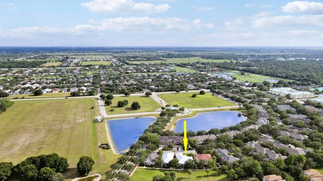 1845 Pointe West Way, Vero Beach, FL 32966