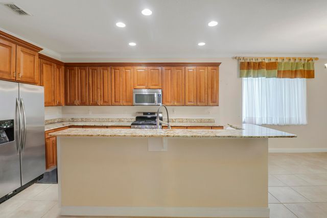 1845 Pointe West Way, Vero Beach, FL 32966