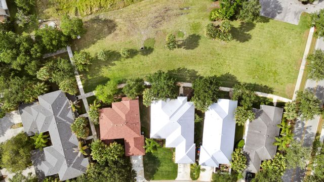1845 Pointe West Way, Vero Beach, FL 32966