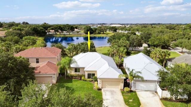1845 Pointe West Way, Vero Beach, FL 32966