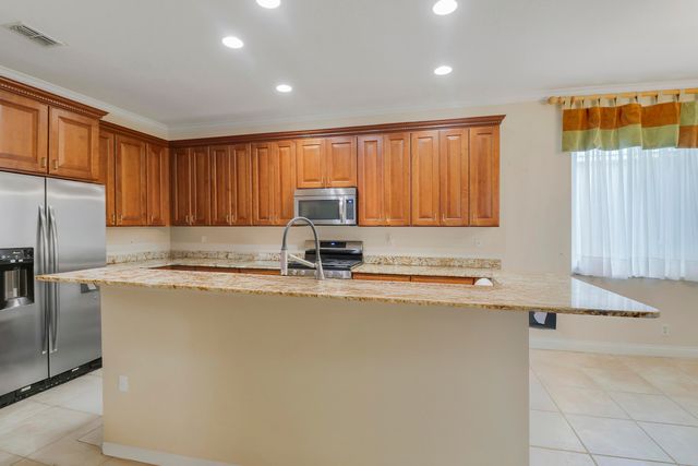 1845 Pointe West Way, Vero Beach, FL 32966