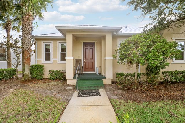 1845 Pointe West Way, Vero Beach, FL 32966