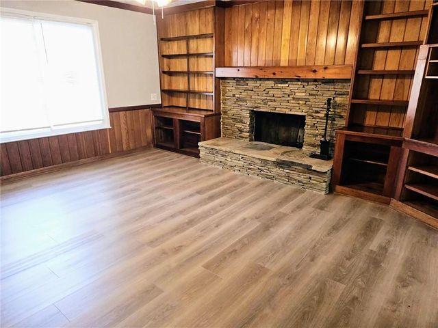 170 Rockspray Ridge, Peachtree City, GA 30269