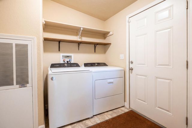 120 Siskiyou Drive, Grants Pass, OR 97526