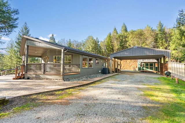 120 Siskiyou Drive, Grants Pass, OR 97526