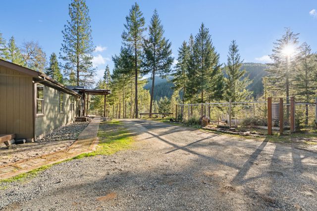 120 Siskiyou Drive, Grants Pass, OR 97526