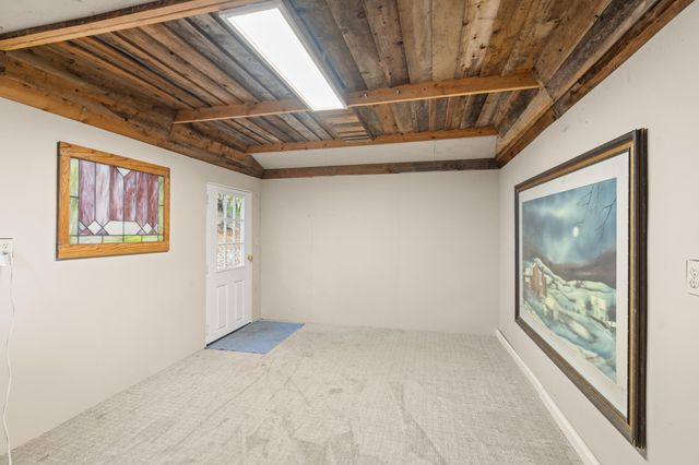 120 Siskiyou Drive, Grants Pass, OR 97526