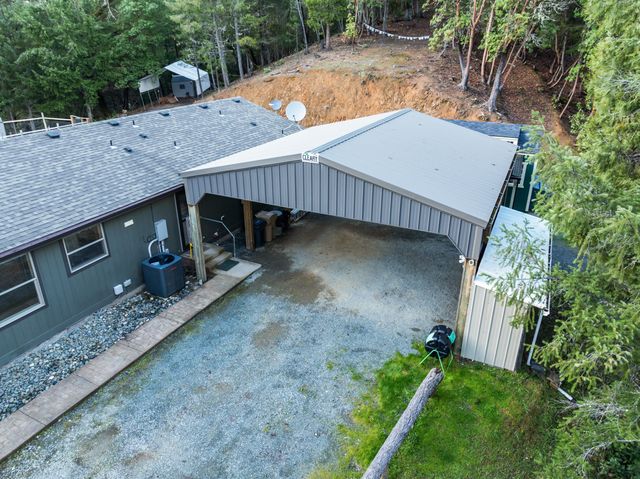 120 Siskiyou Drive, Grants Pass, OR 97526