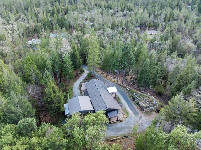 120 Siskiyou Drive, Grants Pass, OR 97526