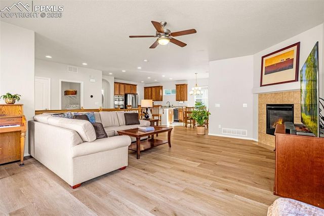 1381 Cresson Mine Drive, Colorado Springs, CO 80905