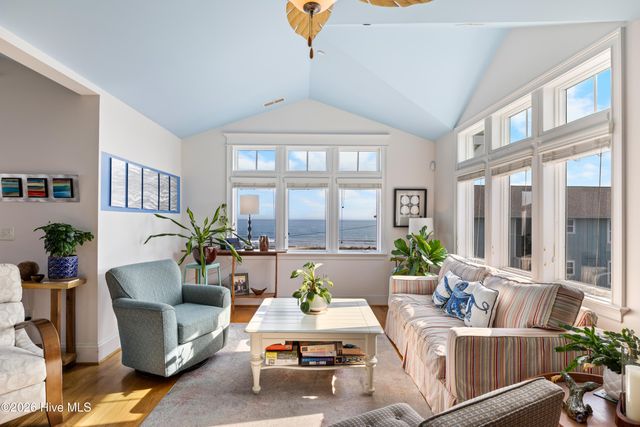 402 Carolina Beach Avenue S Unit 4, Carolina Beach, NC 28428