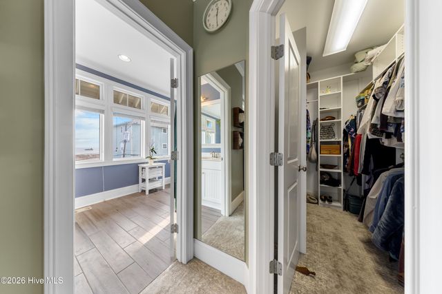 402 Carolina Beach Avenue S Unit 4, Carolina Beach, NC 28428