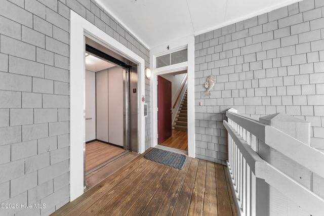 402 Carolina Beach Avenue S Unit 4, Carolina Beach, NC 28428