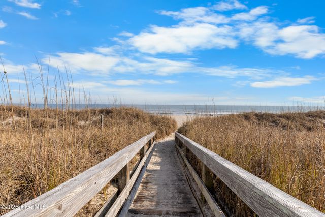 402 Carolina Beach Avenue S Unit 4, Carolina Beach, NC 28428