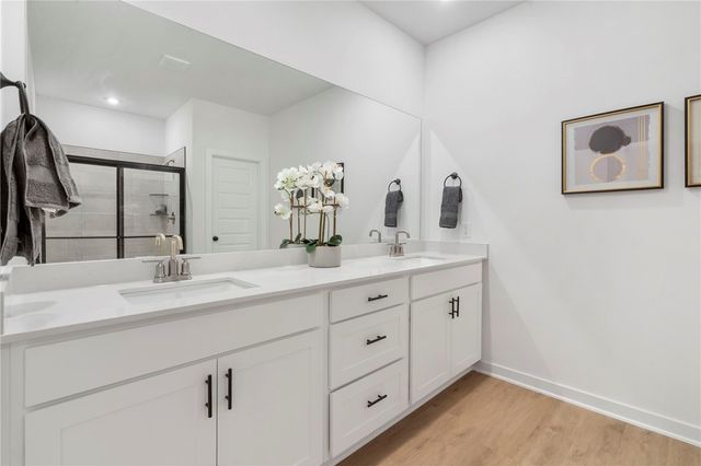 433 W Taverner Xing, Farmington, AR 72730