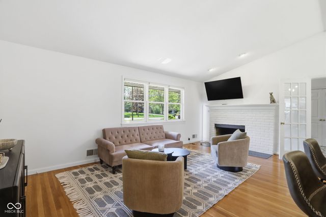 7720 Dean Road, Indianapolis, IN 46240