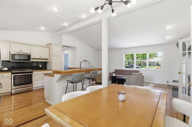 7720 Dean Road, Indianapolis, IN 46240