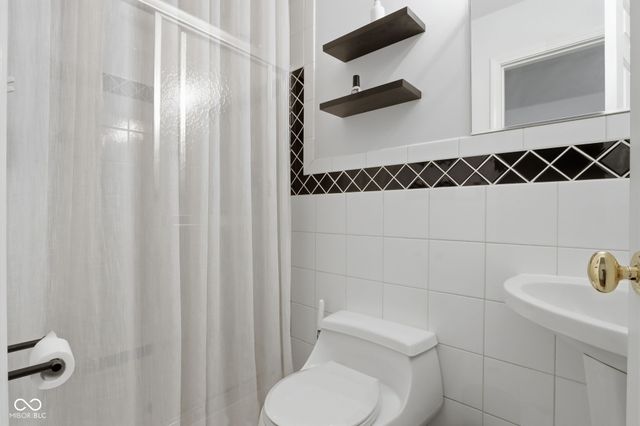 7720 Dean Road, Indianapolis, IN 46240