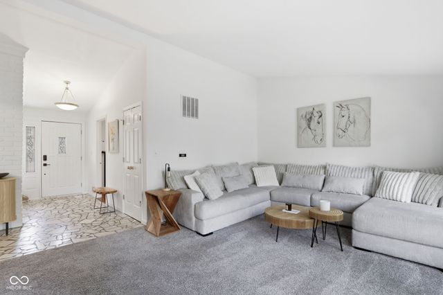 7720 Dean Road, Indianapolis, IN 46240