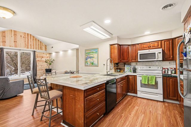 1415 4 Mile Road NE, Grand Rapids, MI 49525