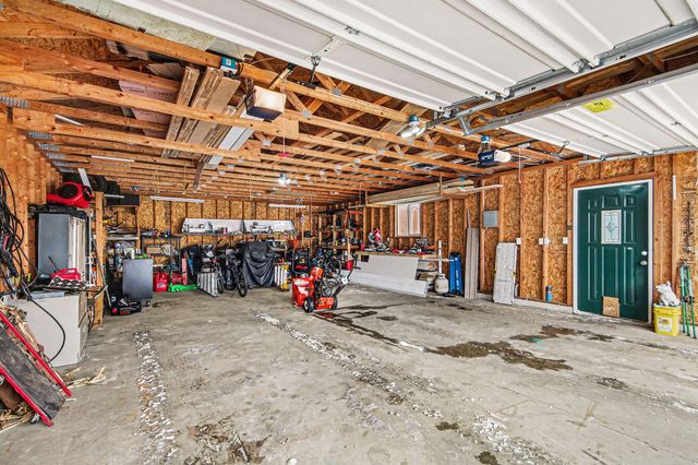 1415 4 Mile Road NE, Grand Rapids, MI 49525