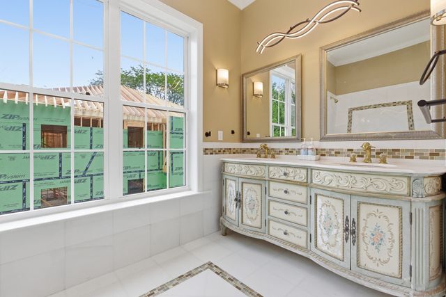 52 Ridgewood Rd, Milton, MA 02186