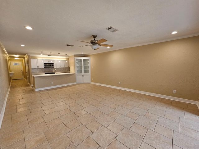 15575 Marina Drive 323A, Conroe, TX 77356