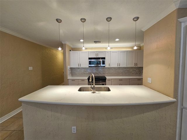 15575 Marina Drive 323A, Conroe, TX 77356