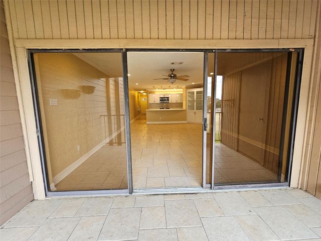 15575 Marina Drive 323A, Conroe, TX 77356