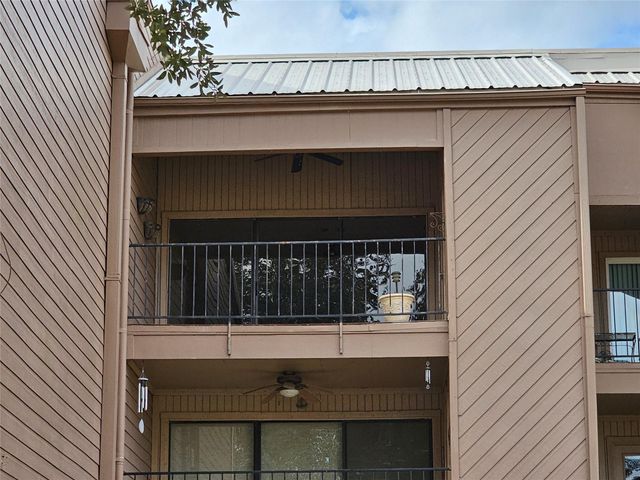 15575 Marina Drive 323A, Conroe, TX 77356