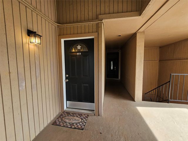 15575 Marina Drive 323A, Conroe, TX 77356