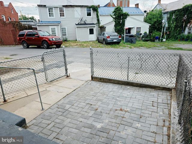 116 FIVE POINT AVE, Martinsburg, WV 25404