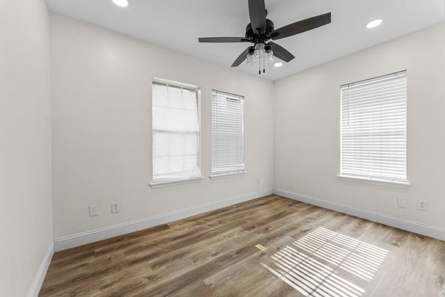 1435 N Durham Drive, Houston, TX 77008