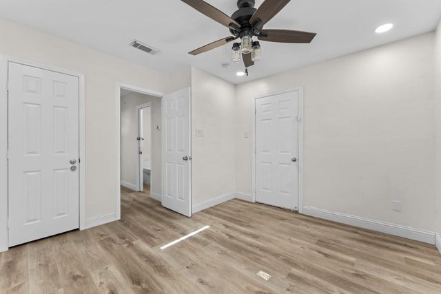1435 N Durham Drive, Houston, TX 77008