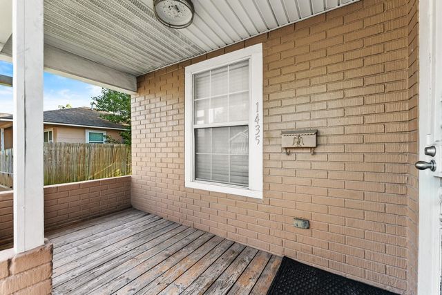1435 N Durham Drive, Houston, TX 77008