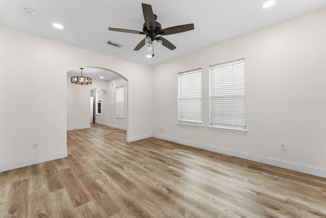 1435 N Durham Drive, Houston, TX 77008