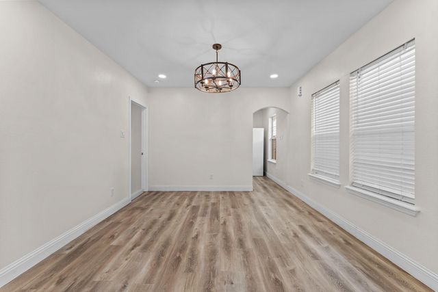 1435 N Durham Drive, Houston, TX 77008