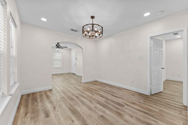 1435 N Durham Drive, Houston, TX 77008