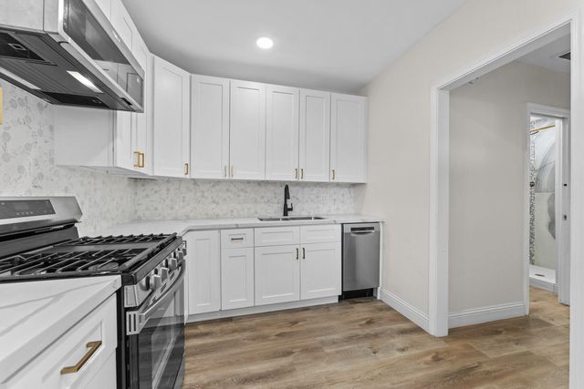 1435 N Durham Drive, Houston, TX 77008
