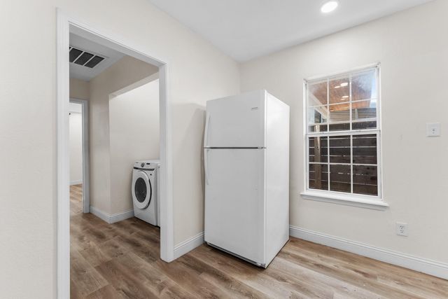 1435 N Durham Drive, Houston, TX 77008