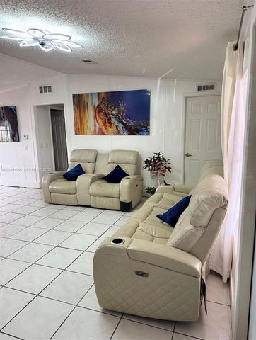 1133 SW 130th Avenue, Miami, FL 33184