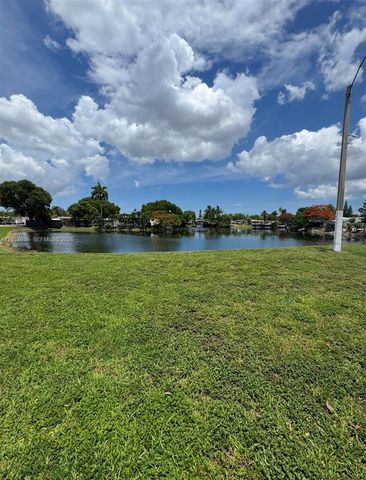 1133 SW 130th Avenue, Miami, FL 33184