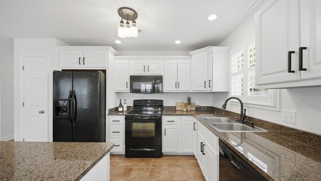 3726 Willow Lake Circle, Chattanooga, TN 37419