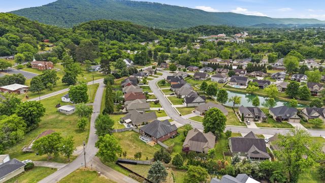 3726 Willow Lake Circle, Chattanooga, TN 37419