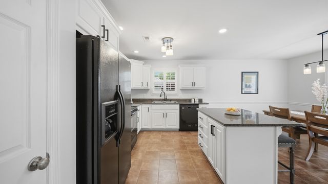 3726 Willow Lake Circle, Chattanooga, TN 37419