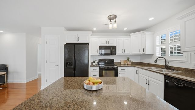 3726 Willow Lake Circle, Chattanooga, TN 37419