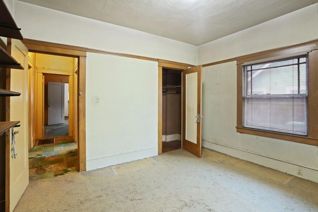 1050 W Elm St, Stockton, CA 95203